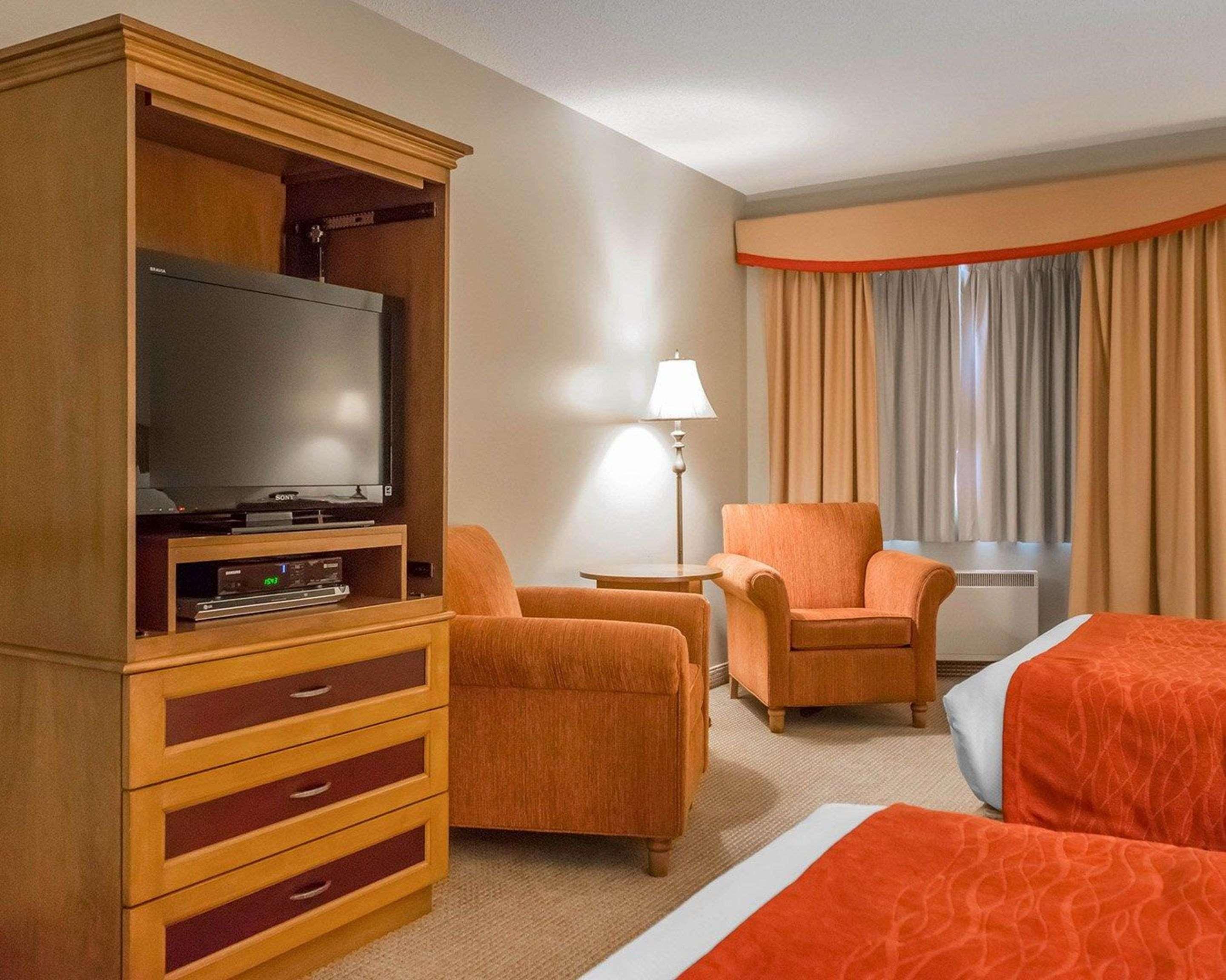 Comfort Inn Mont Laurier Экстерьер фото