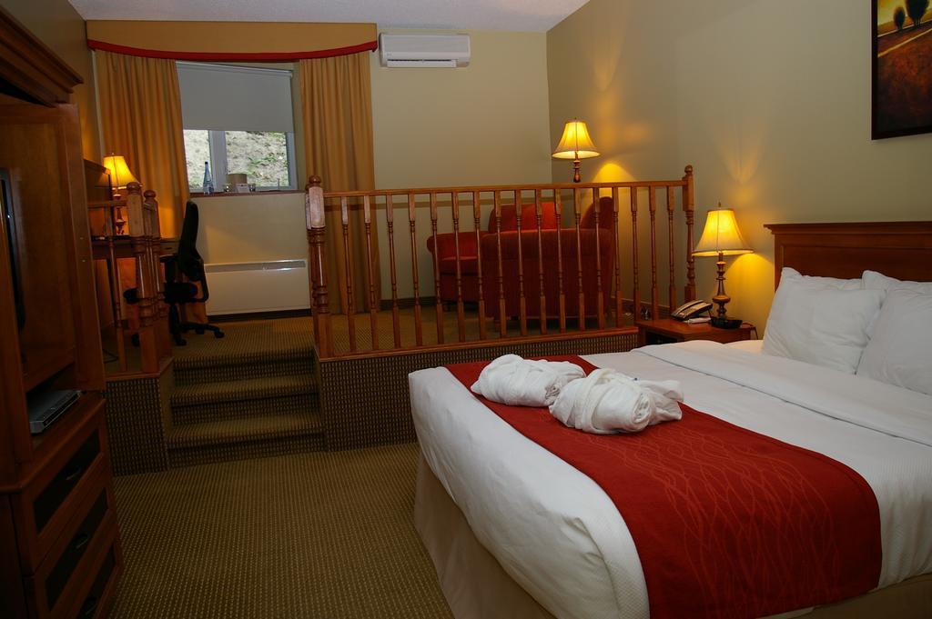 Comfort Inn Mont Laurier Экстерьер фото