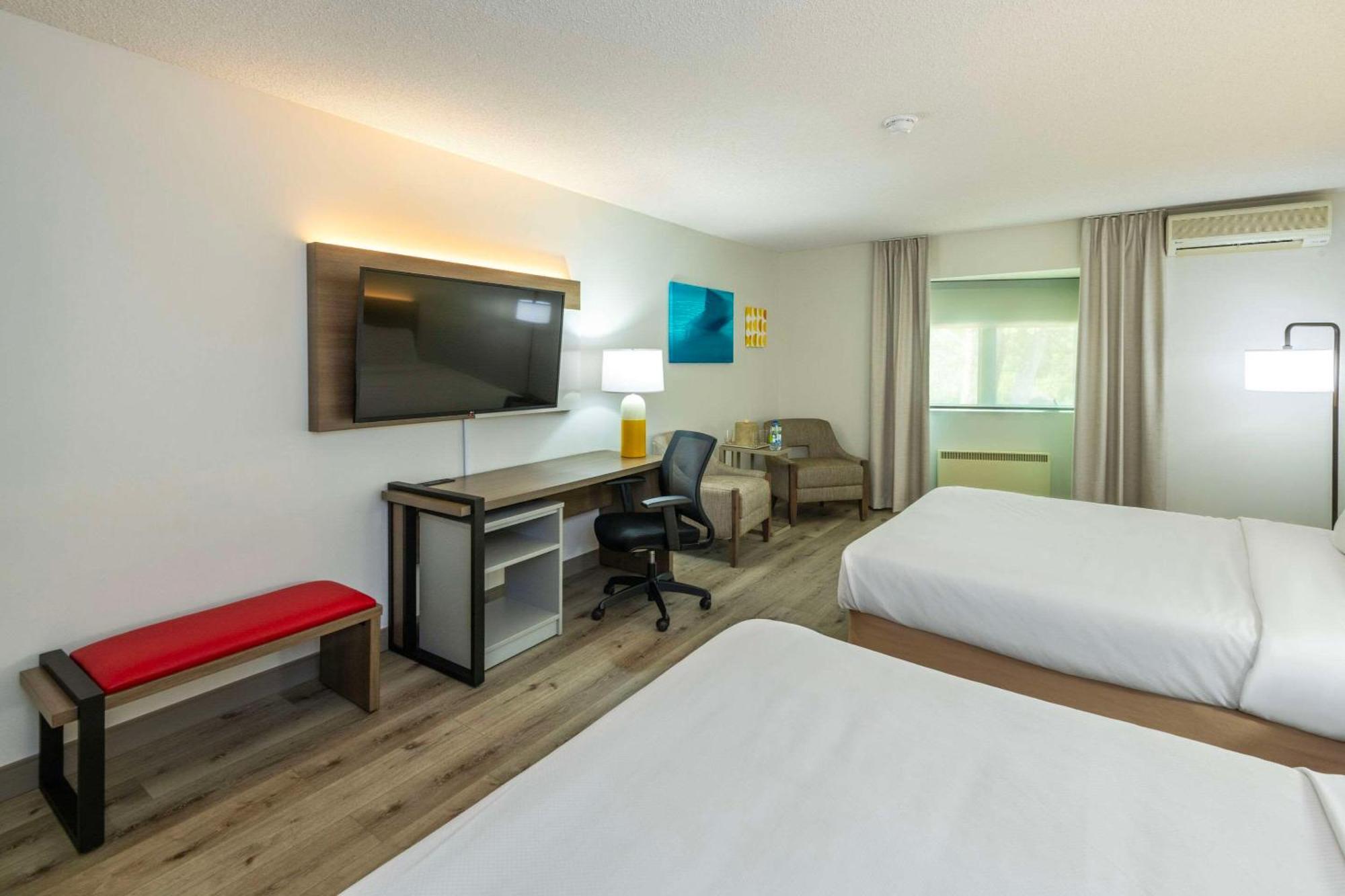 Comfort Inn Mont Laurier Экстерьер фото