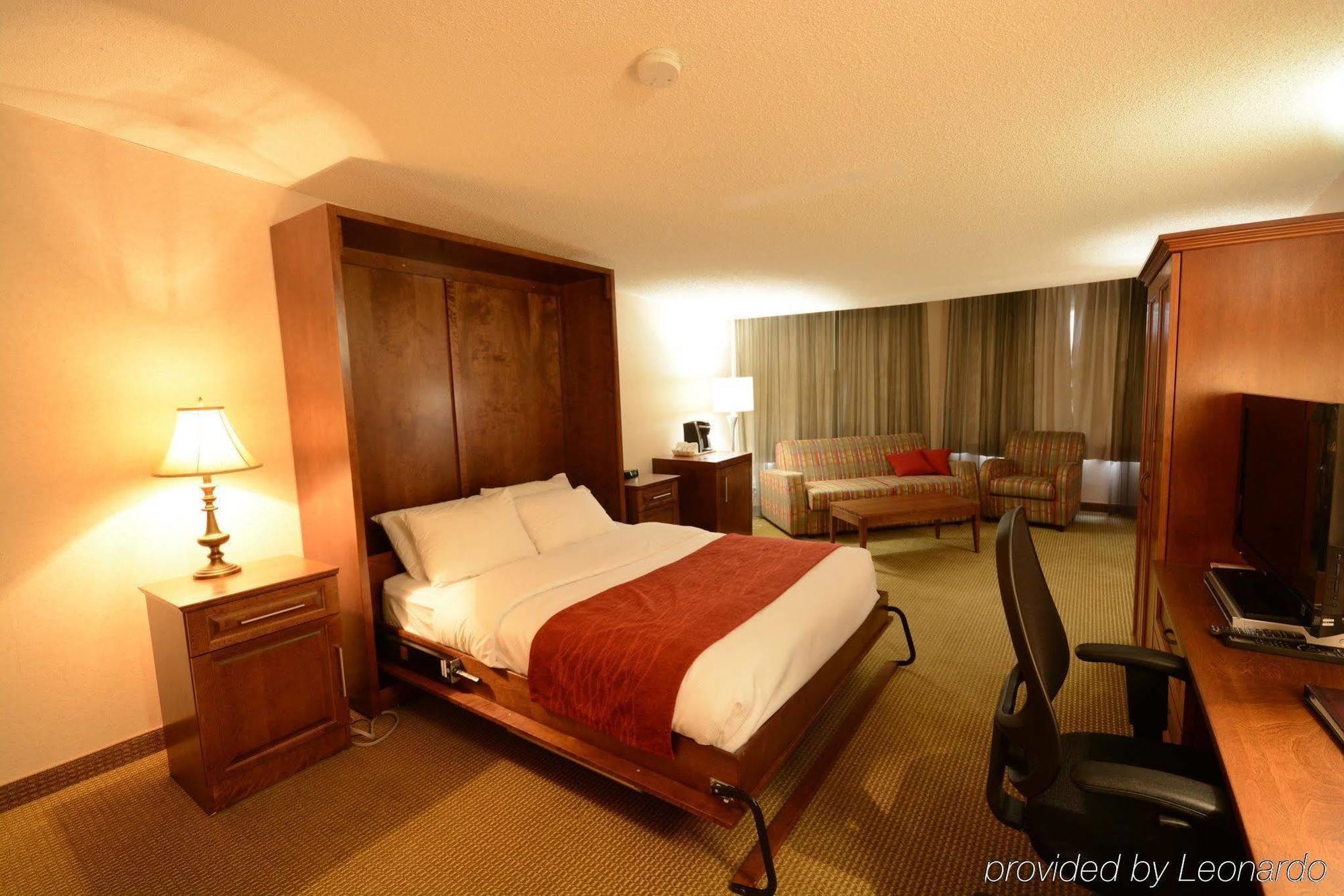 Comfort Inn Mont Laurier Экстерьер фото