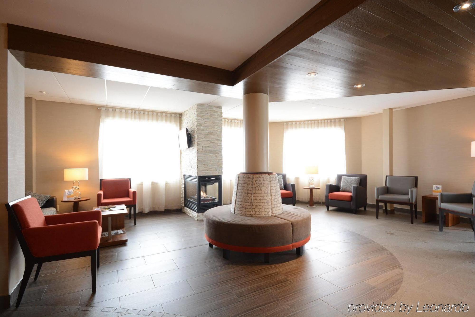 Comfort Inn Mont Laurier Экстерьер фото